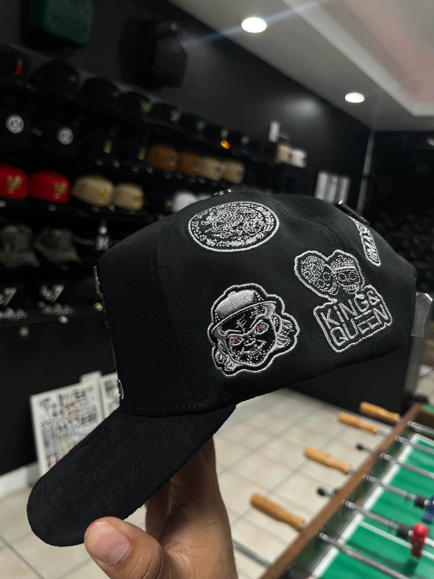 MR TEMPO X CHUKYS CAPS