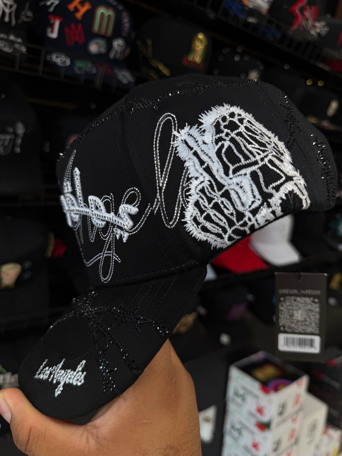 LOS ANGELES WHITE/BLACK