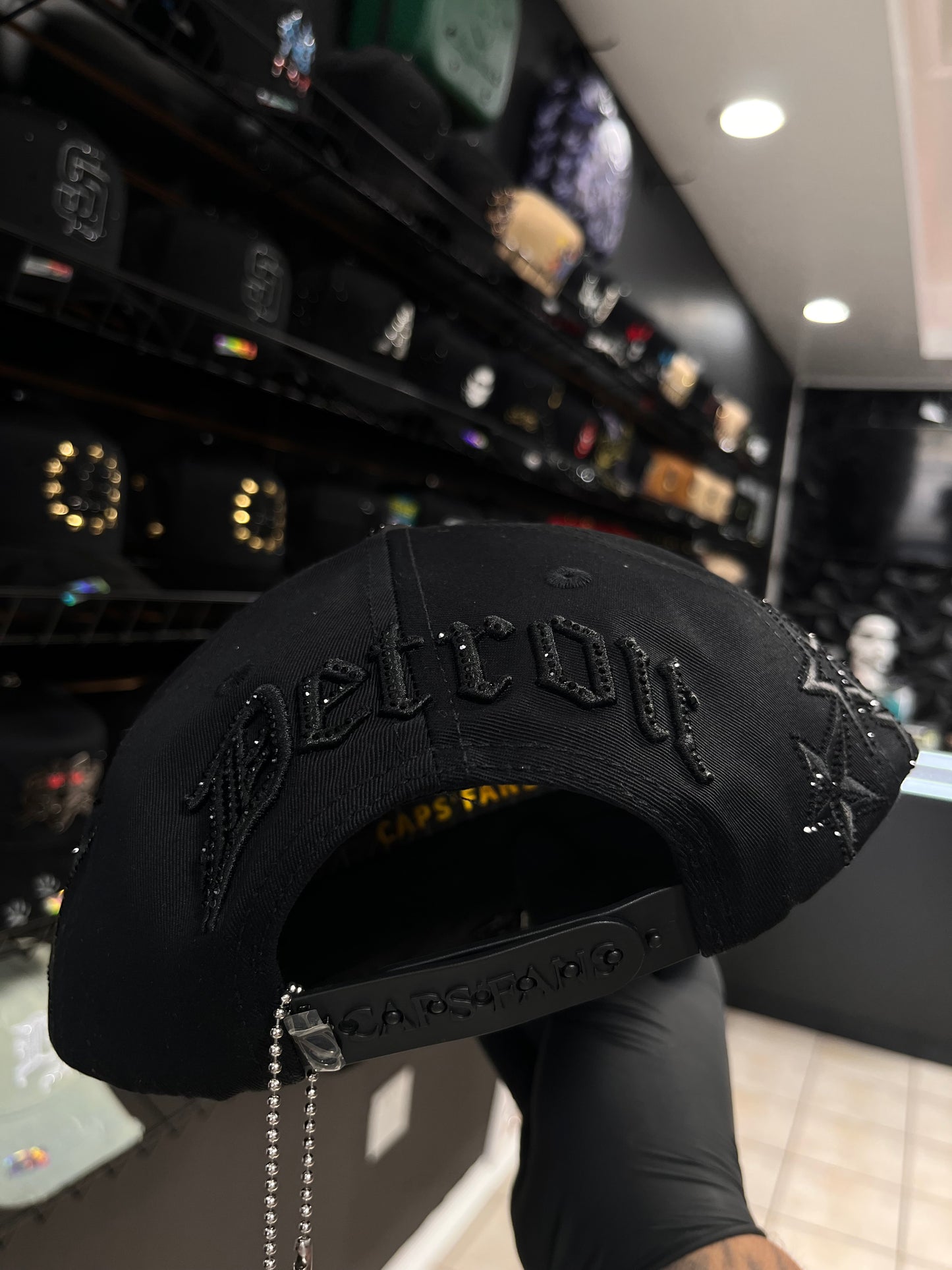 DETROI BLACK