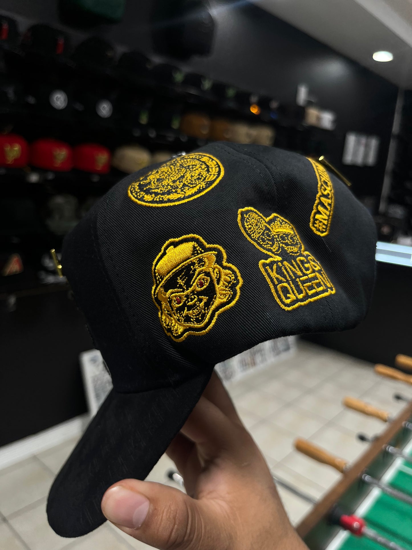 MR TEMPO X CHUKYS CAPS