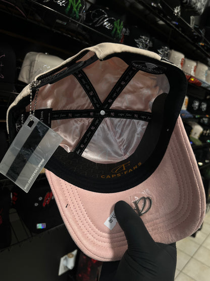 NY PINK CAPS FANS